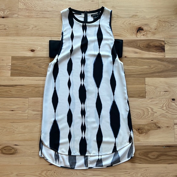 Trouve Dresses & Skirts - Trouvé Cutout Dress | Medium